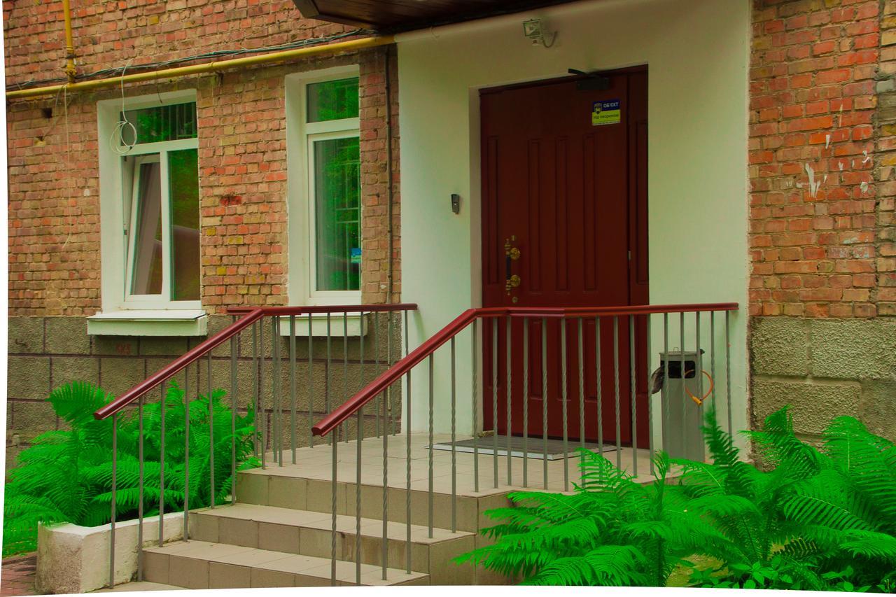 Globus Hostel Kyiv Exterior foto